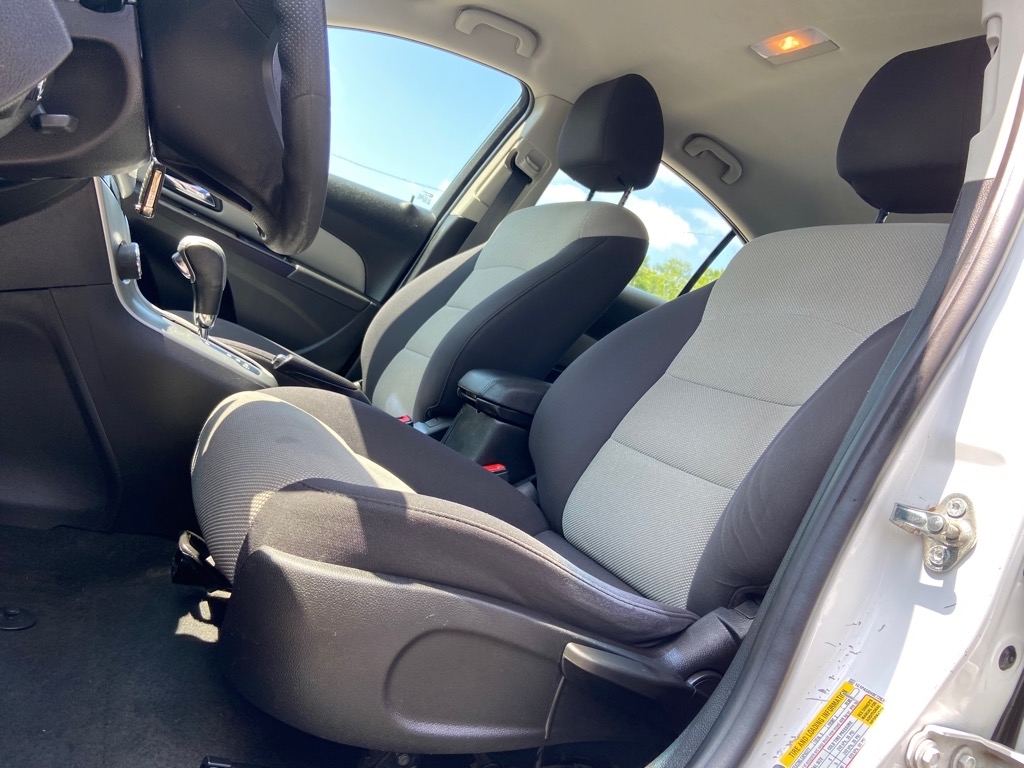 Chevrolet Cruze 4dr Sdn Auto LS 2014 Chevrolet Cruze 4dr Sdn Auto LS 2014