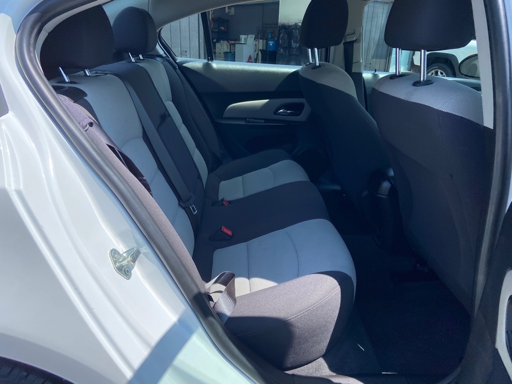 Chevrolet Cruze 4dr Sdn Auto LS 2014 Chevrolet Cruze 4dr Sdn Auto LS 2014