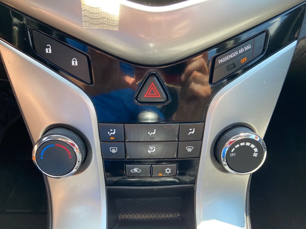 Chevrolet Cruze 4dr Sdn Auto LS 2014 Chevrolet Cruze 4dr Sdn Auto LS 2014