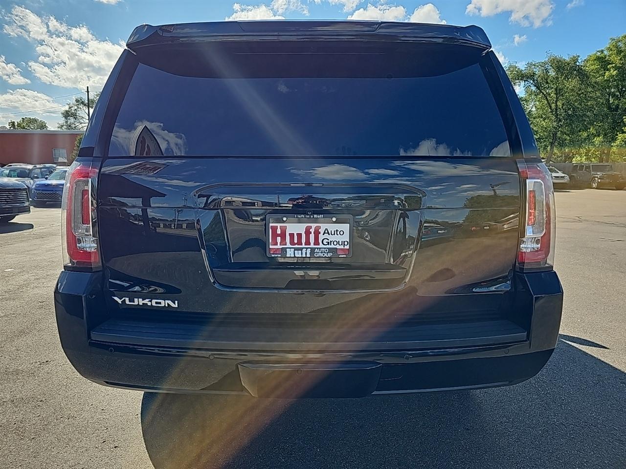 GMC Yukon 4WD 4dr SLT 2019