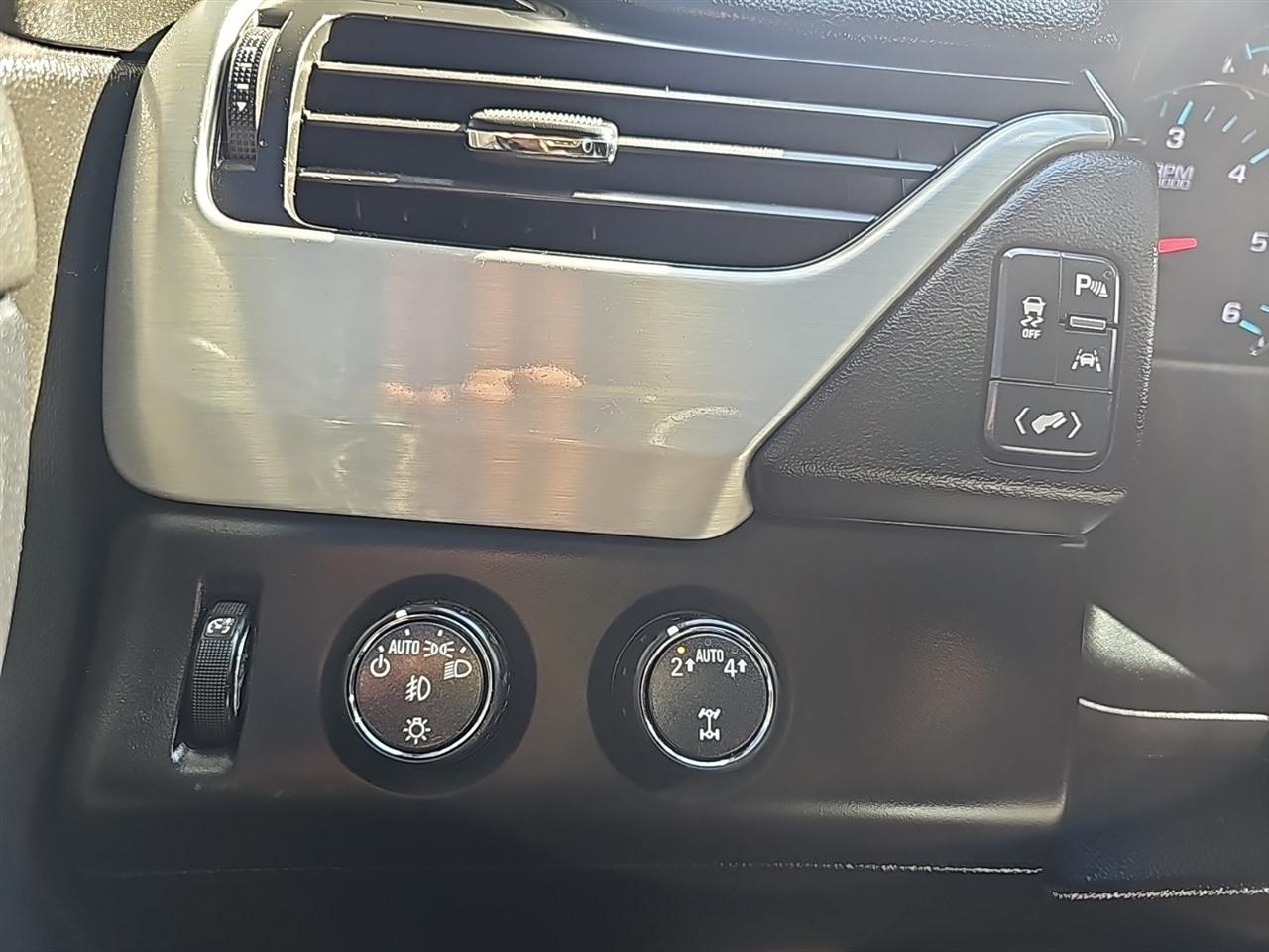 GMC Yukon 4WD 4dr SLT 2019