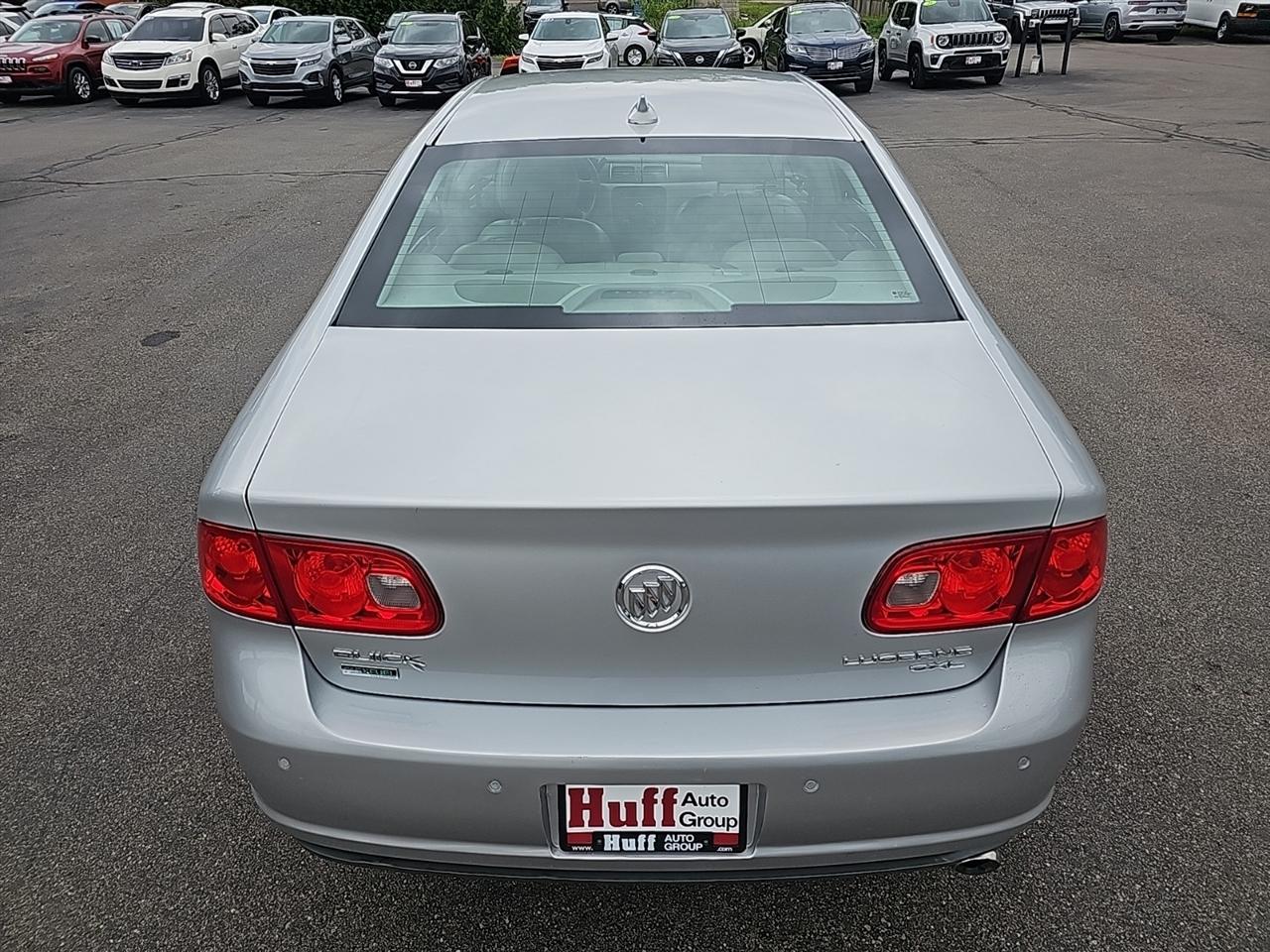 Buick Lucerne 4dr Sdn CXL 2011