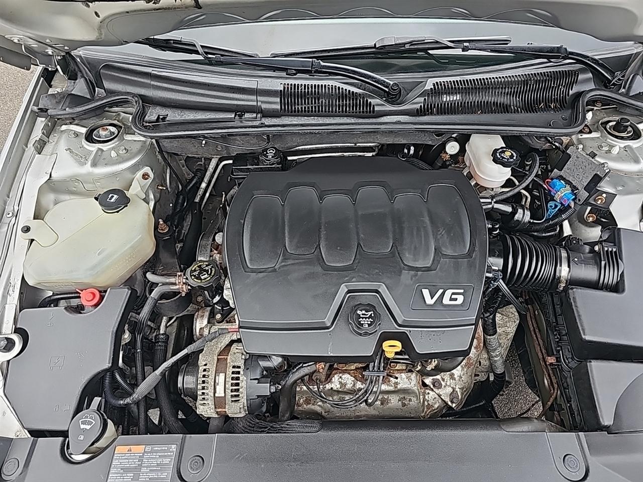 Buick Lucerne 4dr Sdn CXL 2011
