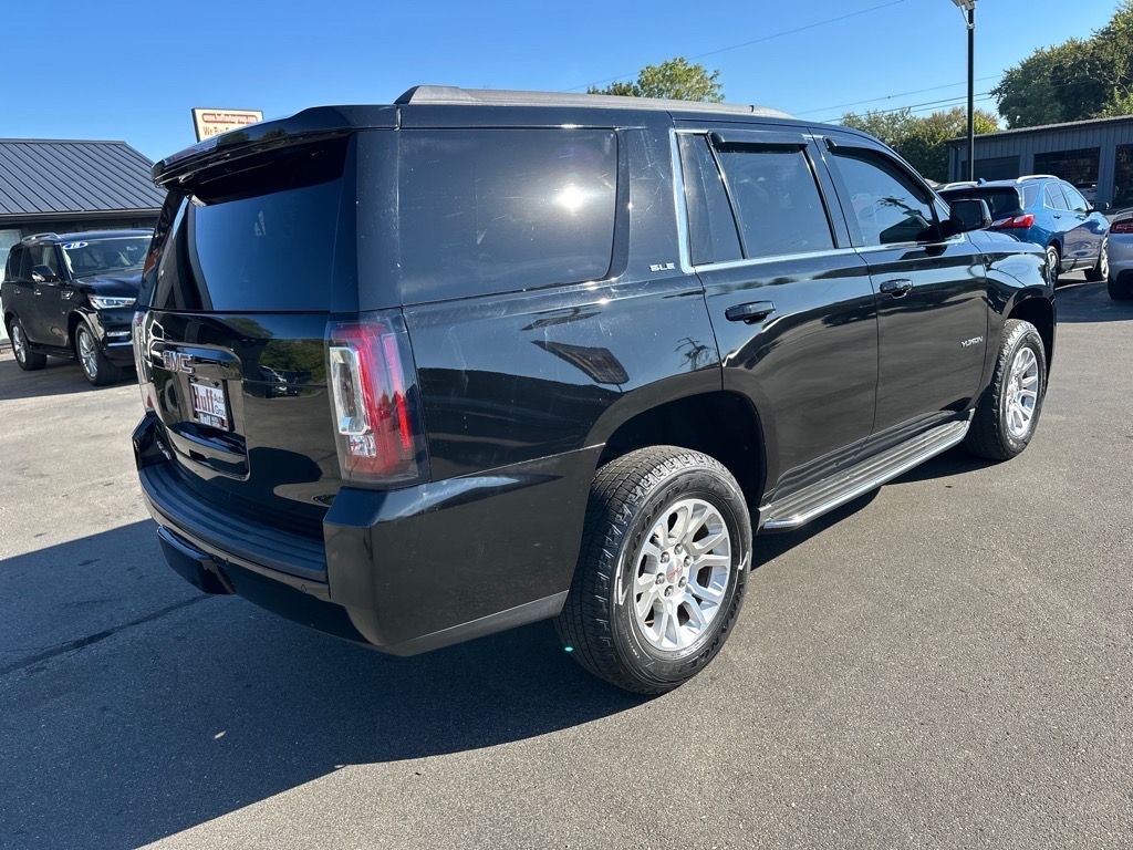 2016 Gmc Yukon SLE photo 3