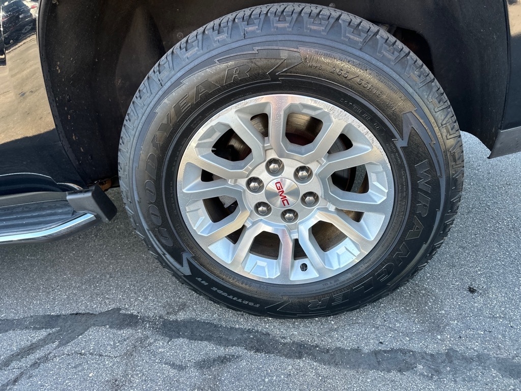 2016 Gmc Yukon SLE photo 11