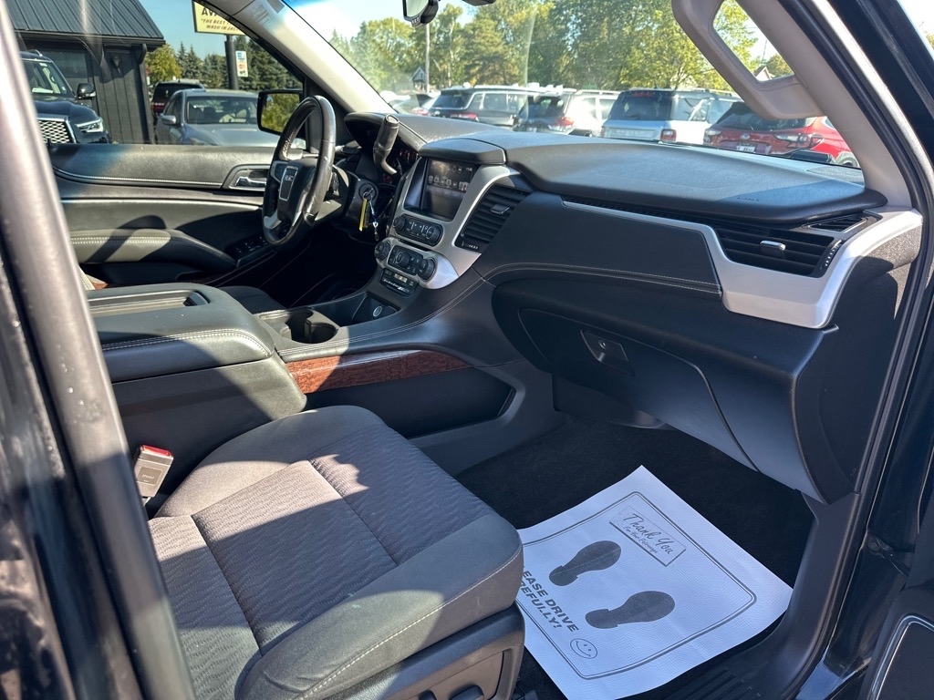 2016 Gmc Yukon SLE photo 18