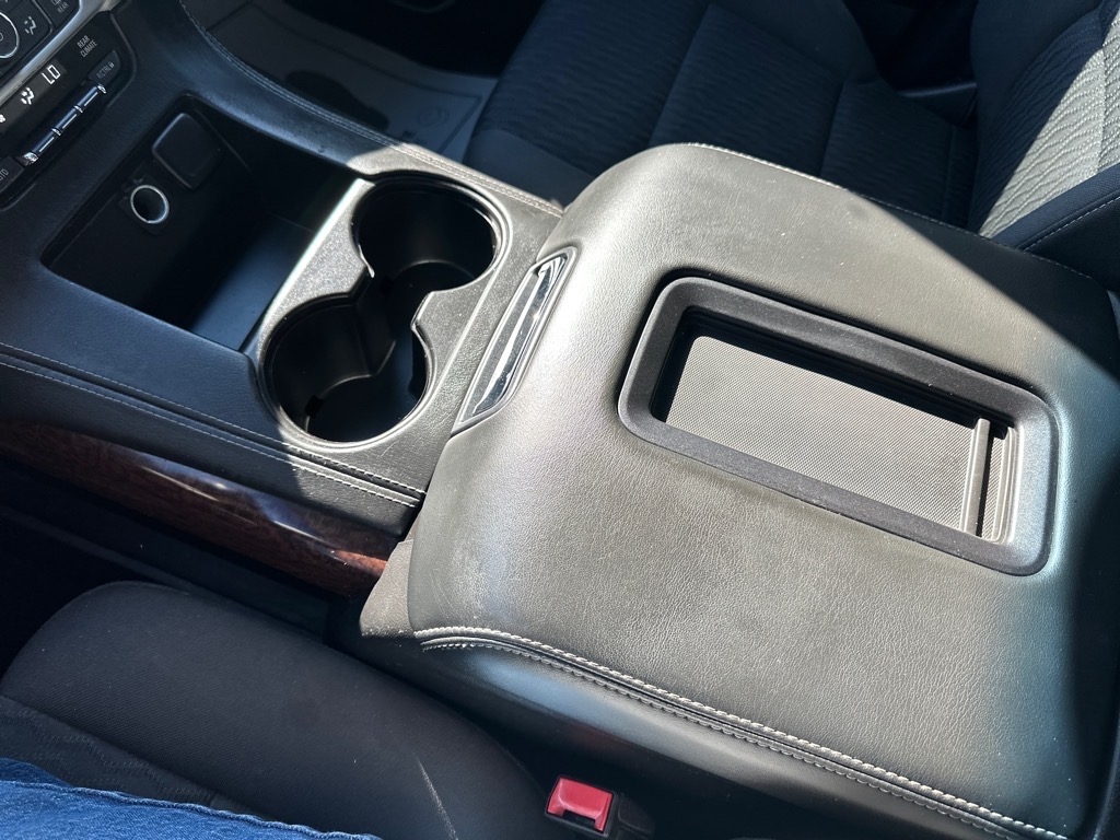 2016 Gmc Yukon SLE photo 30