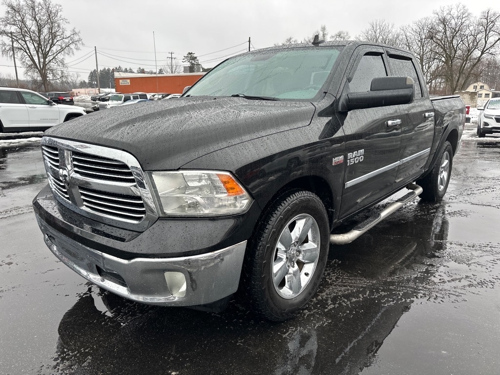 RAM 1500 4WD Crew Cab 140.5" Big Horn 2015