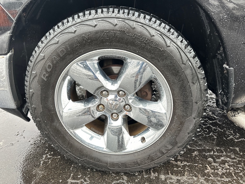 RAM 1500 4WD Crew Cab 140.5" Big Horn 2015