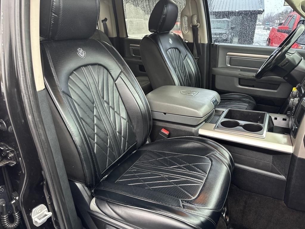 RAM 1500 4WD Crew Cab 140.5" Big Horn 2015