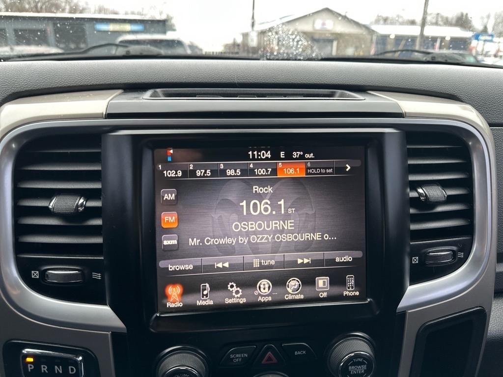 RAM 1500 4WD Crew Cab 140.5" Big Horn 2015