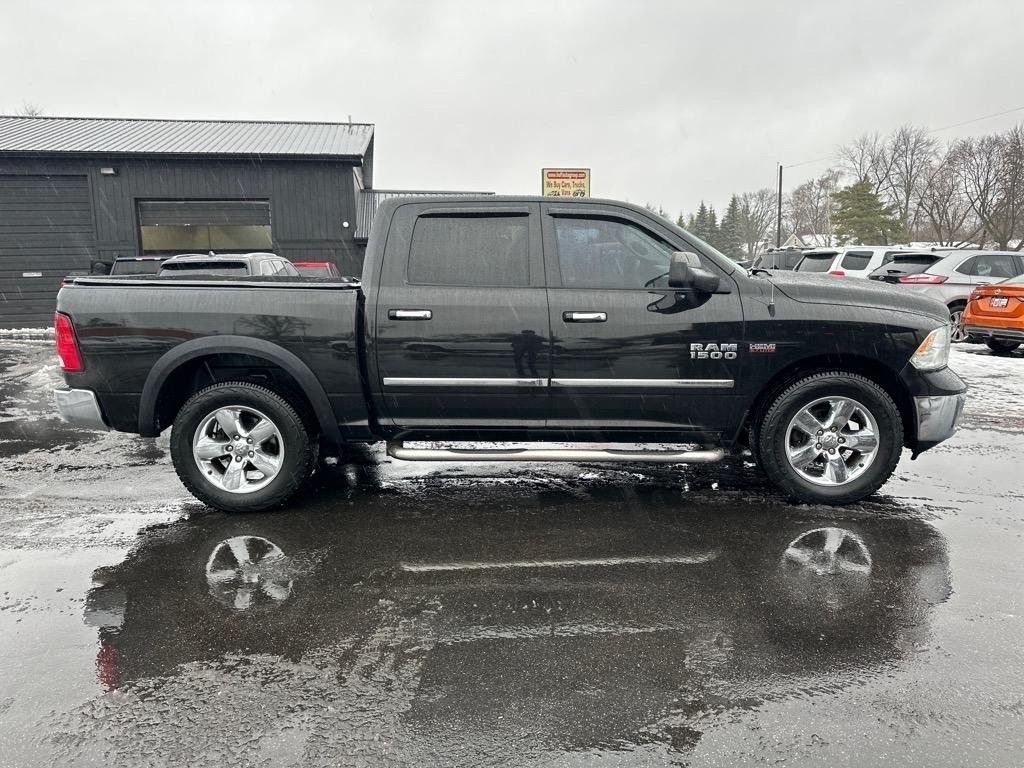RAM 1500 4WD Crew Cab 140.5" Big Horn 2015