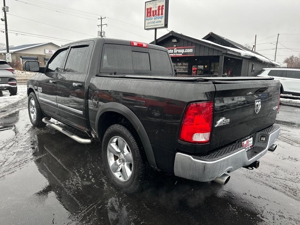 RAM 1500 4WD Crew Cab 140.5" Big Horn 2015