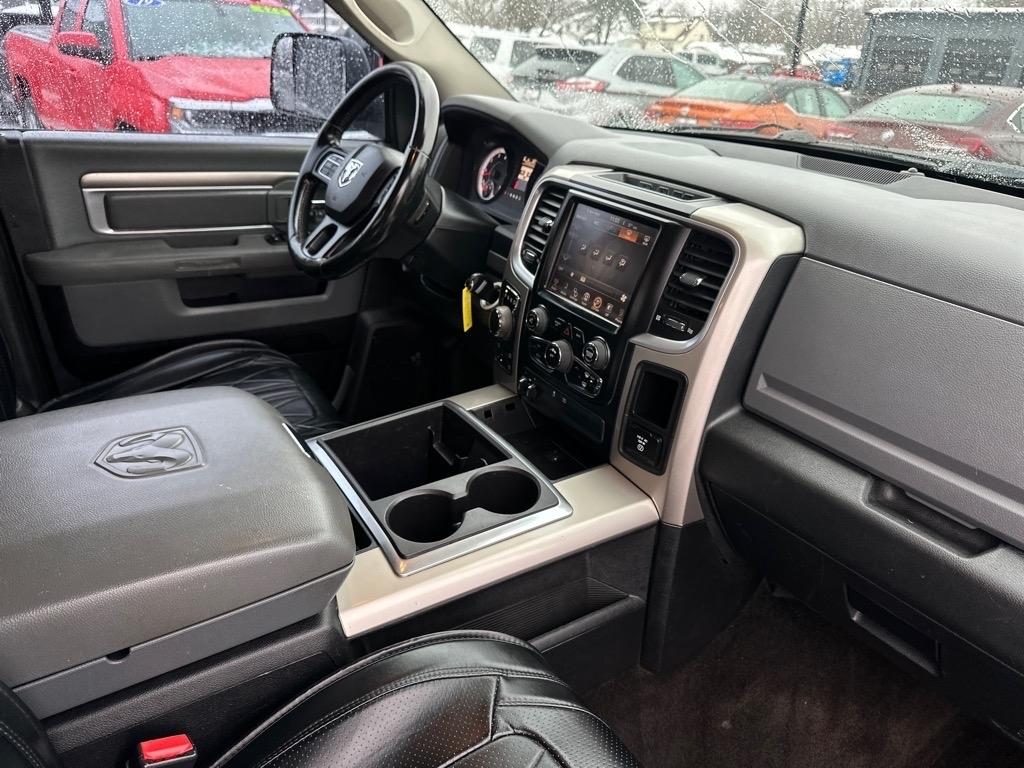 RAM 1500 4WD Crew Cab 140.5" Big Horn 2015