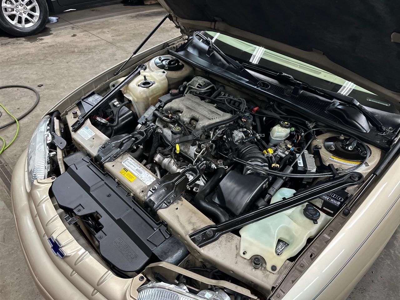 Chevrolet Lumina 4dr Sdn LS 1999