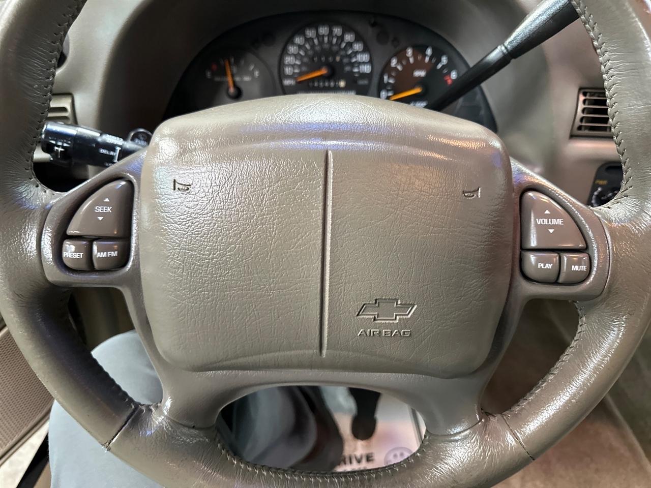 Chevrolet Lumina 4dr Sdn LS 1999