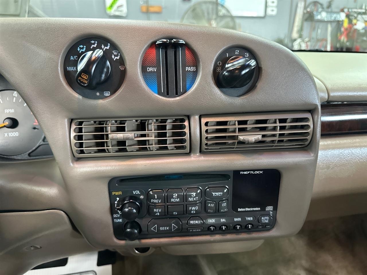 Chevrolet Lumina 4dr Sdn LS 1999