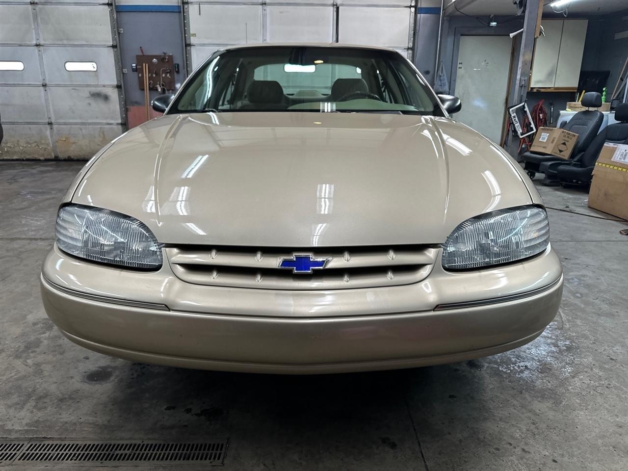 Chevrolet Lumina 4dr Sdn LS 1999
