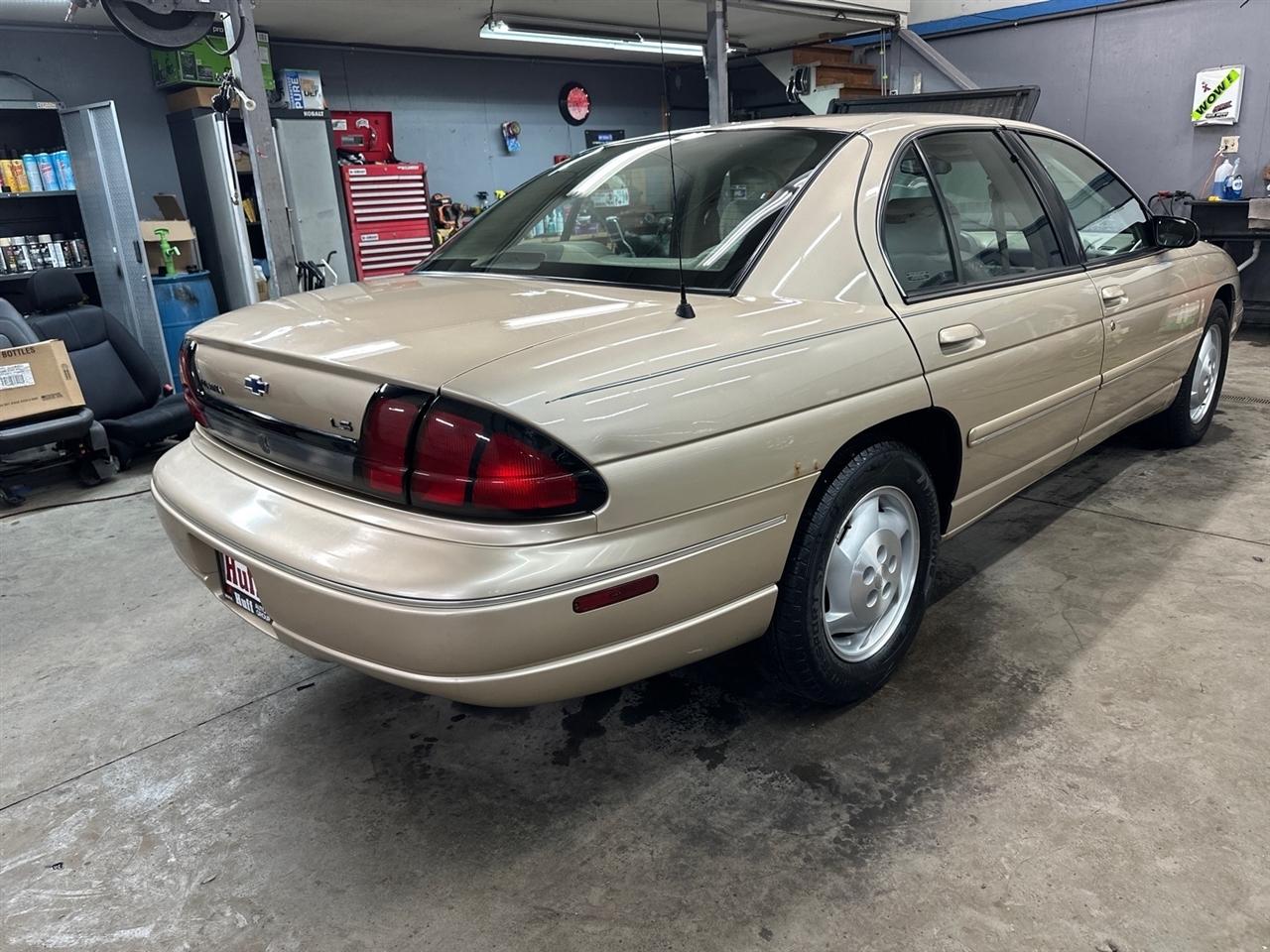 Chevrolet Lumina 4dr Sdn LS 1999