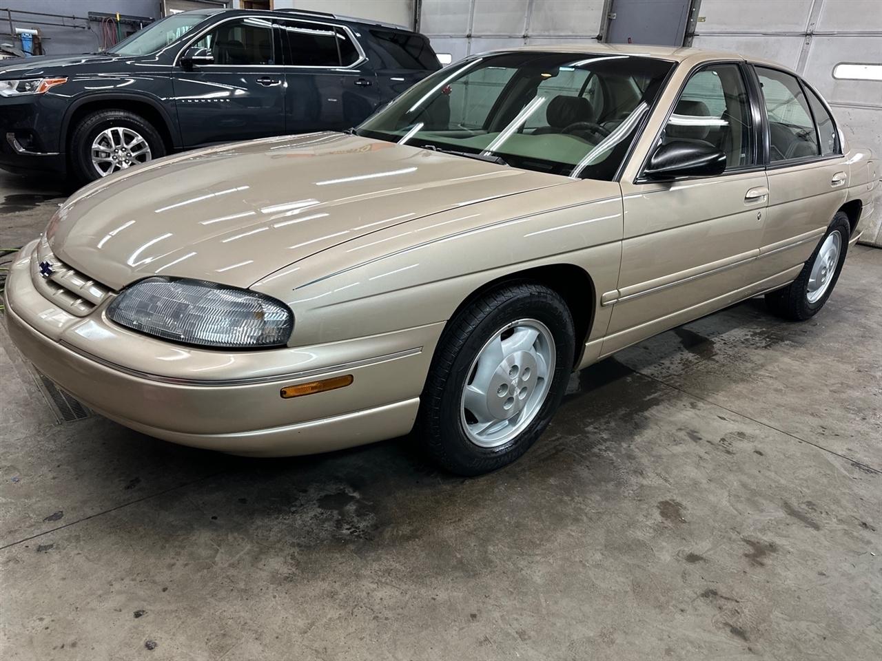 Chevrolet Lumina 4dr Sdn LS 1999