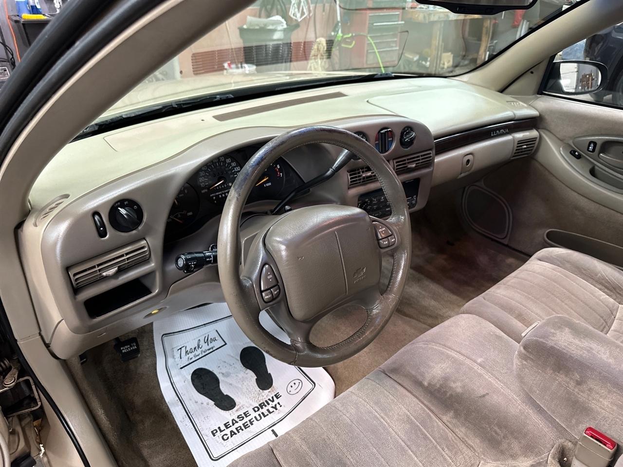 Chevrolet Lumina 4dr Sdn LS 1999