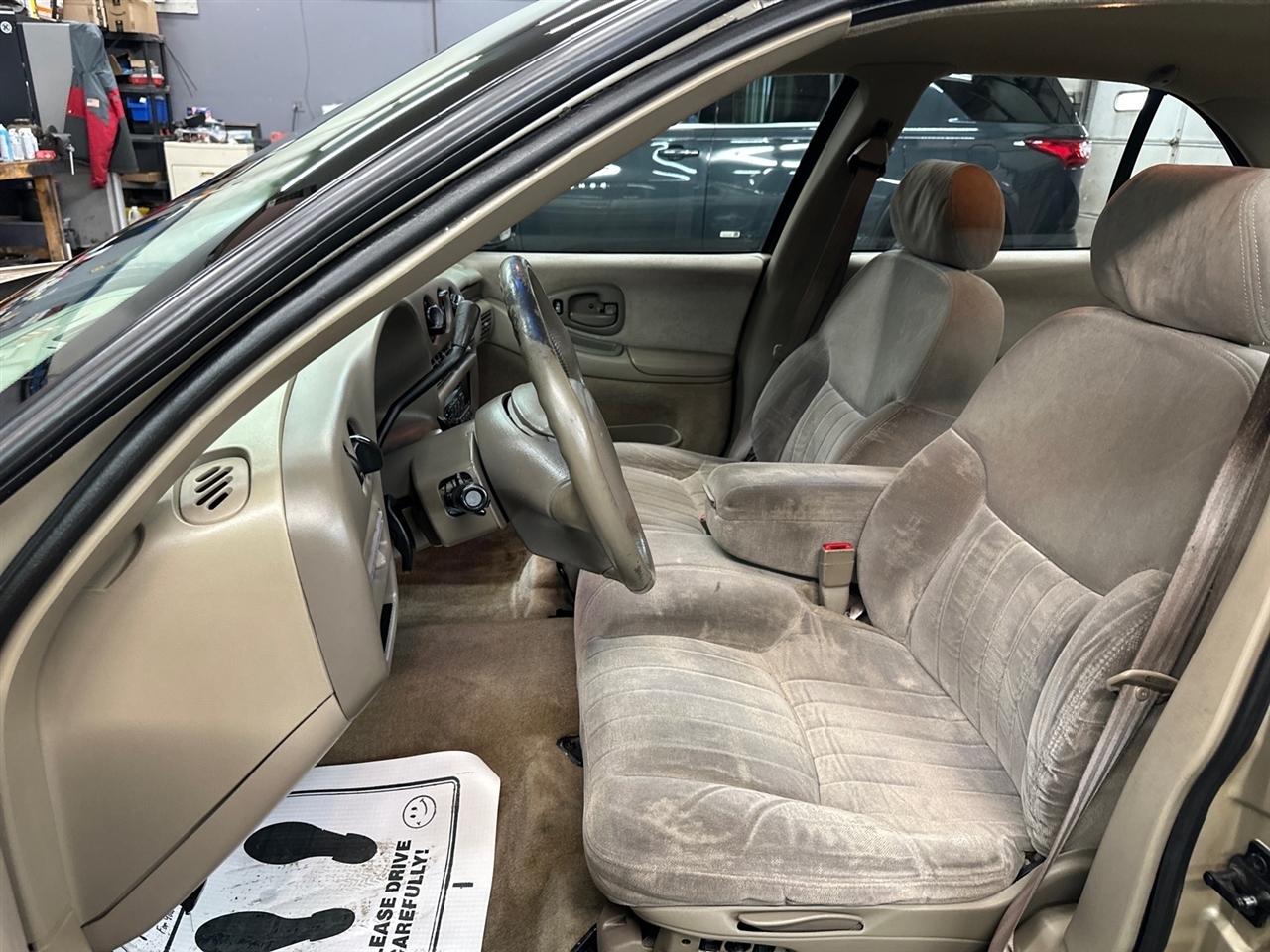 Chevrolet Lumina 4dr Sdn LS 1999