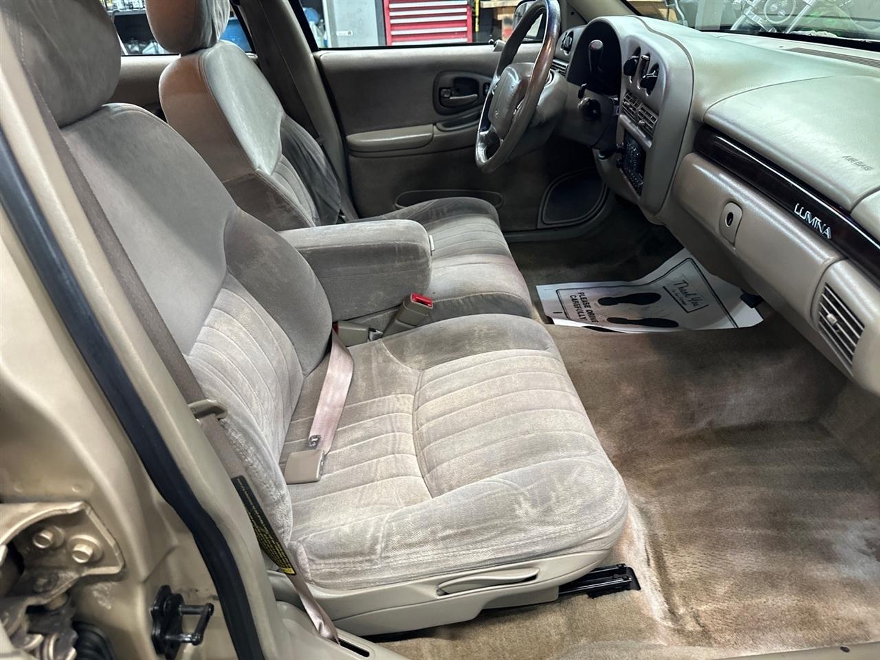 Chevrolet Lumina 4dr Sdn LS 1999