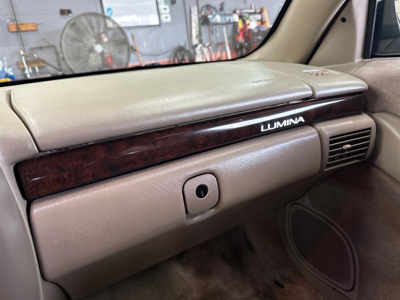 Chevrolet Lumina 4dr Sdn LS 1999