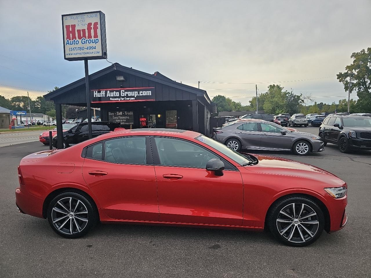 Volvo S60 B5 AWD Momentum 2022