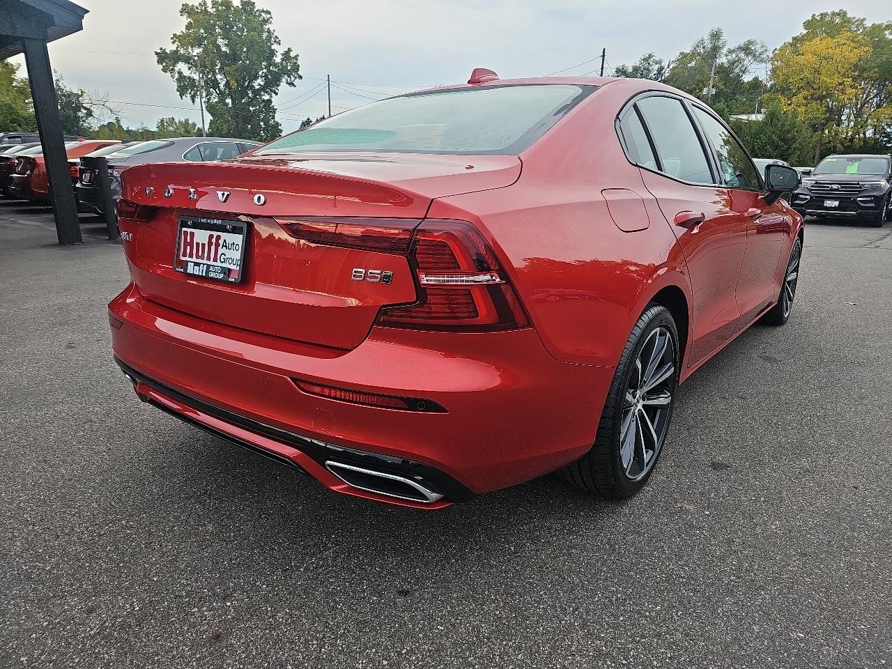 Volvo S60 B5 AWD Momentum 2022