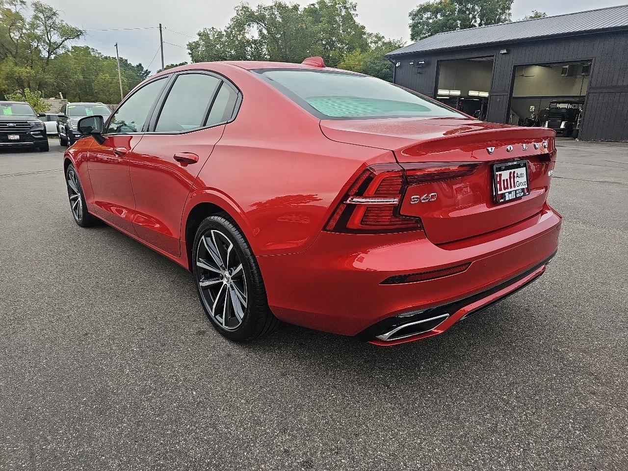 Volvo S60 B5 AWD Momentum 2022