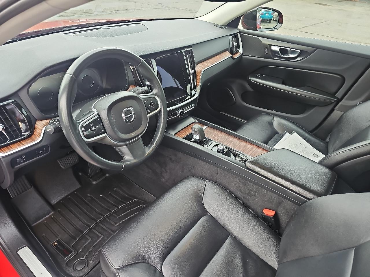 Volvo S60 B5 AWD Momentum 2022