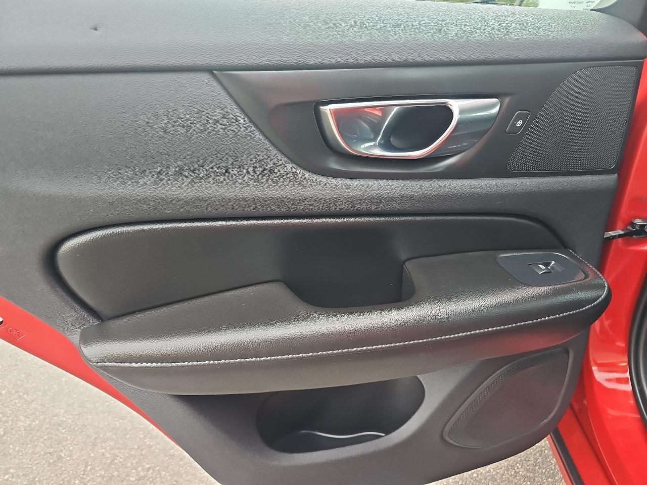 Volvo S60 B5 AWD Momentum 2022
