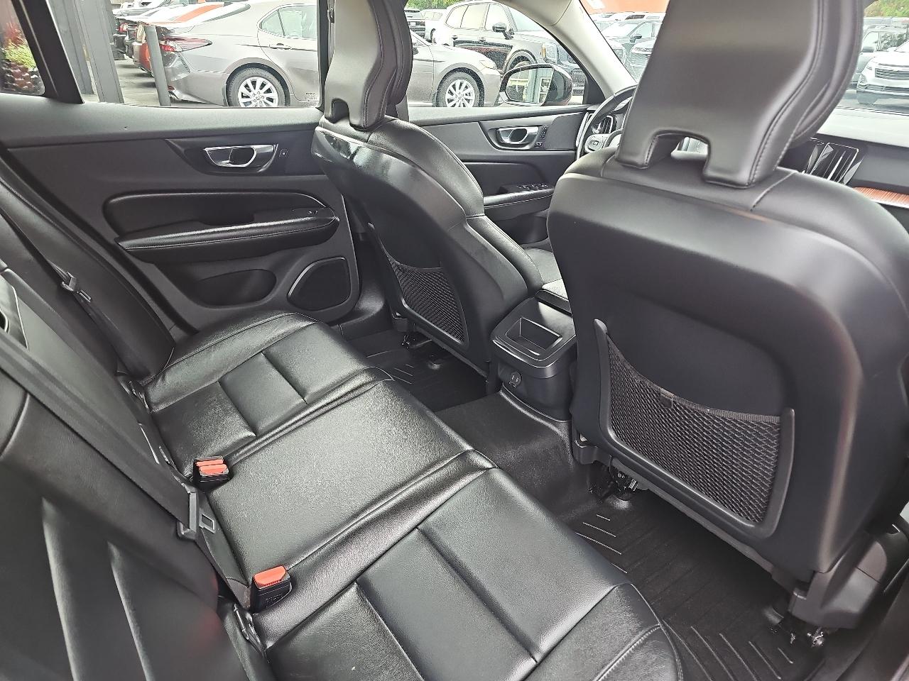 Volvo S60 B5 AWD Momentum 2022