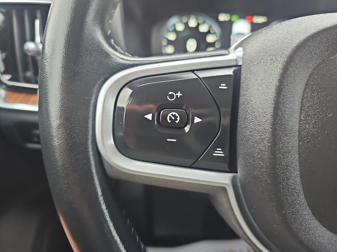 Volvo S60 B5 AWD Momentum 2022