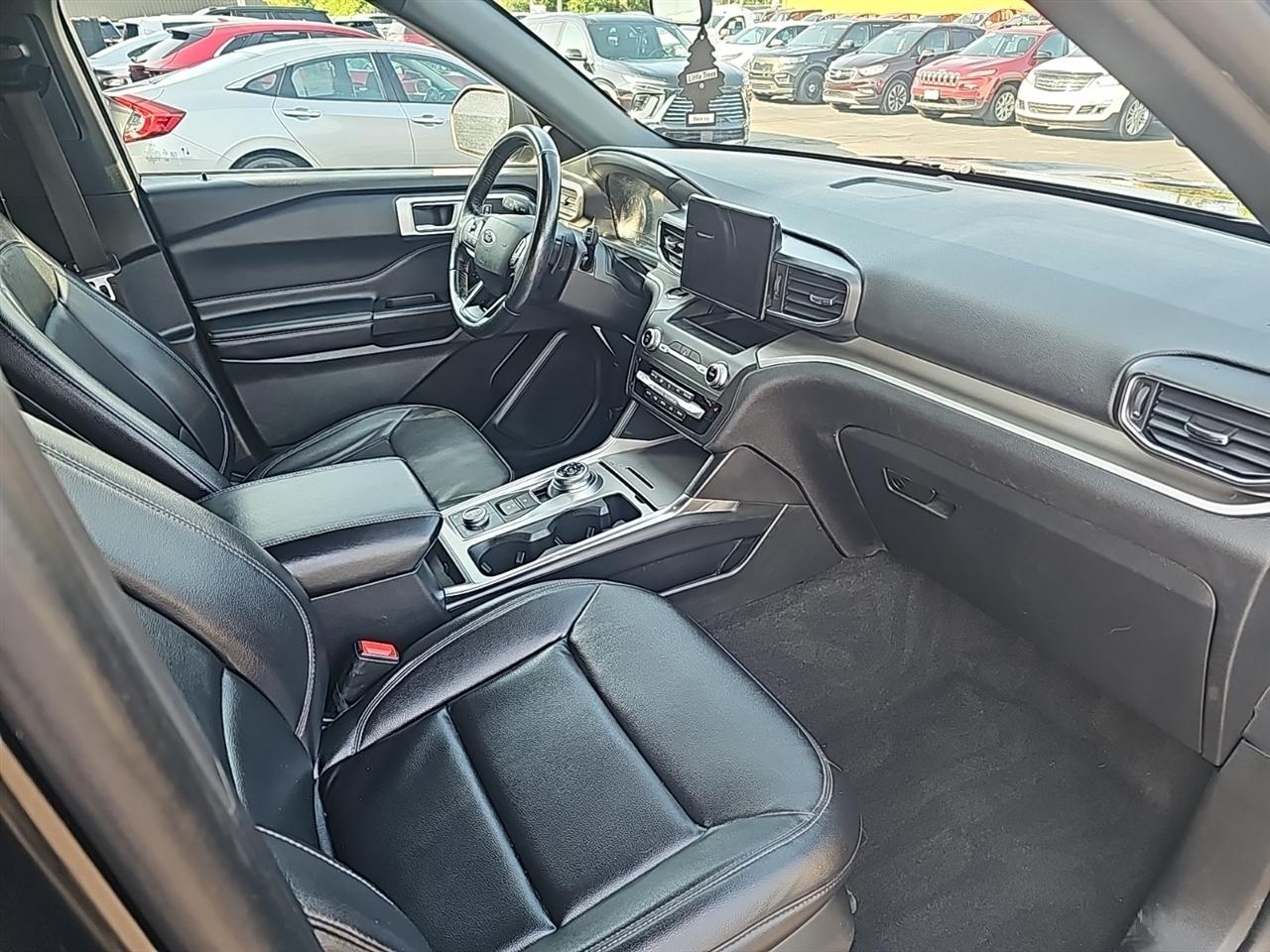 Ford Explorer XLT 4WD 2020