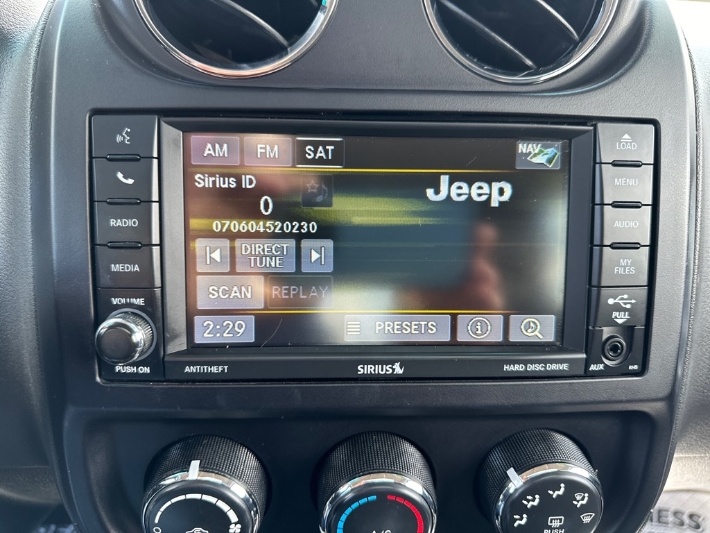 Jeep Patriot 4WD 4dr High Altitude Edition 2016 Jeep Patriot 4WD 4dr High Altitude Edition 2016