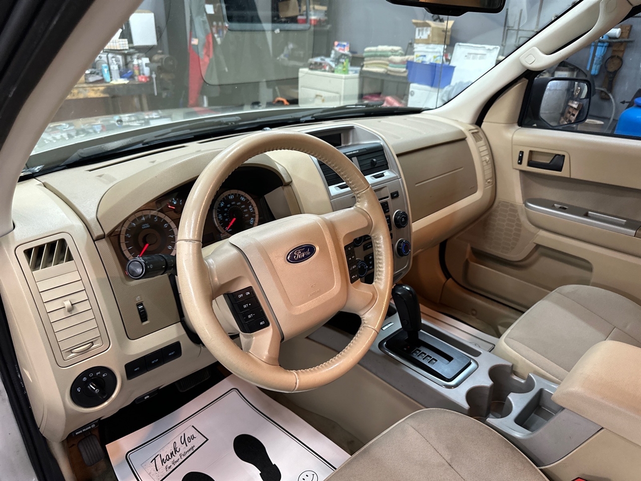 Ford Escape FWD 4dr XLT 2010