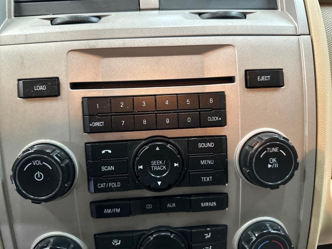 Ford Escape FWD 4dr XLT 2010