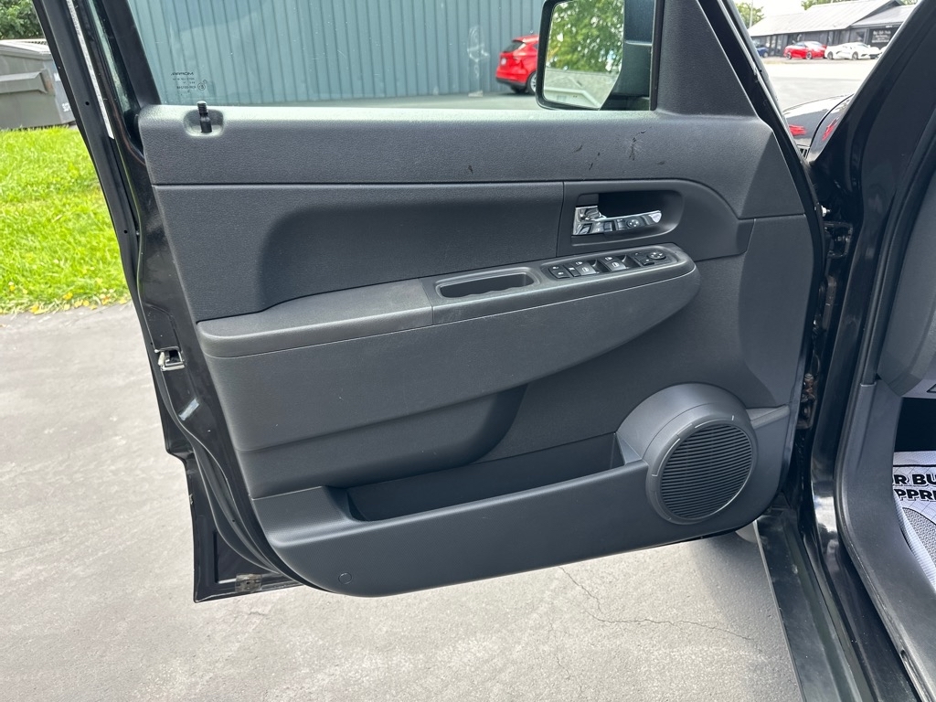 Jeep Liberty RWD 4dr Sport 2009