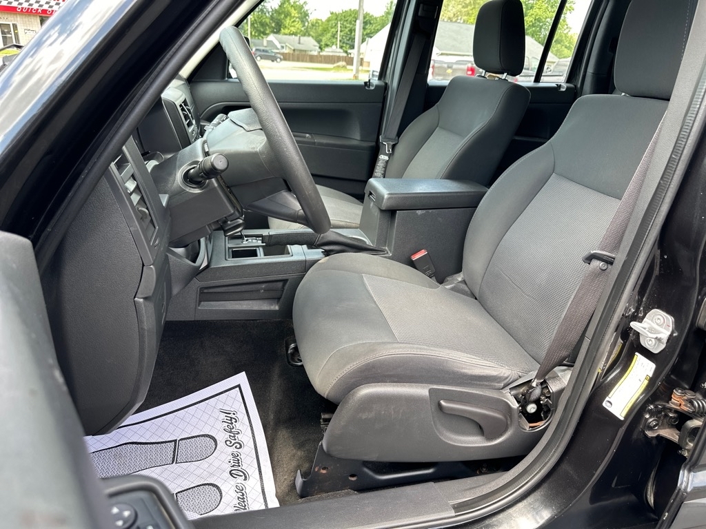 Jeep Liberty RWD 4dr Sport 2009