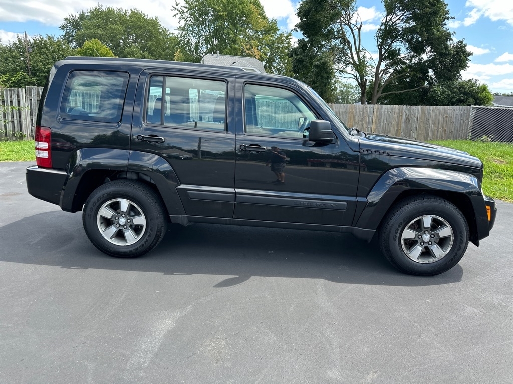 Jeep Liberty RWD 4dr Sport 2009