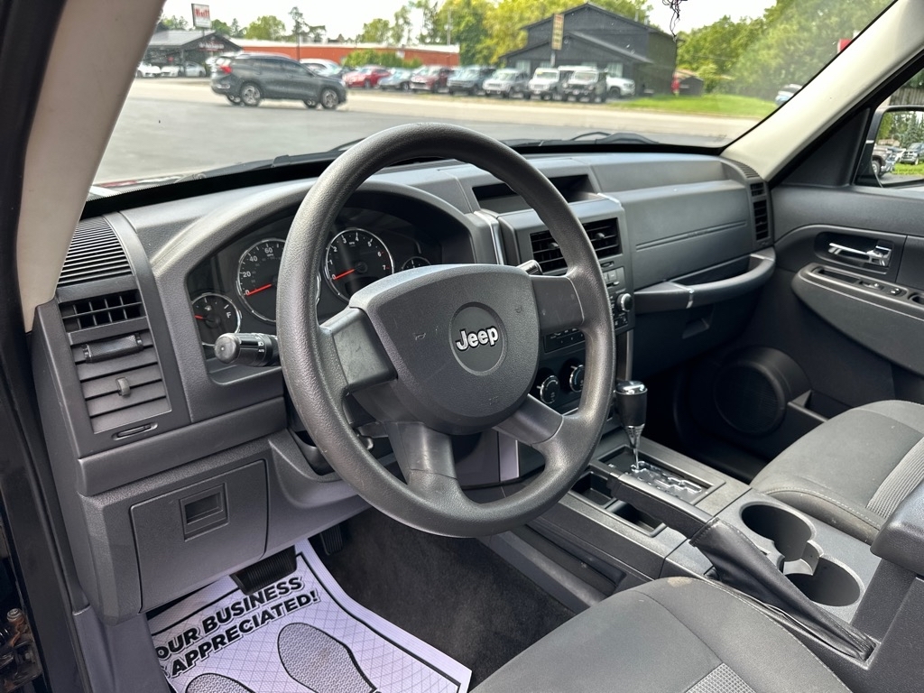 Jeep Liberty RWD 4dr Sport 2009