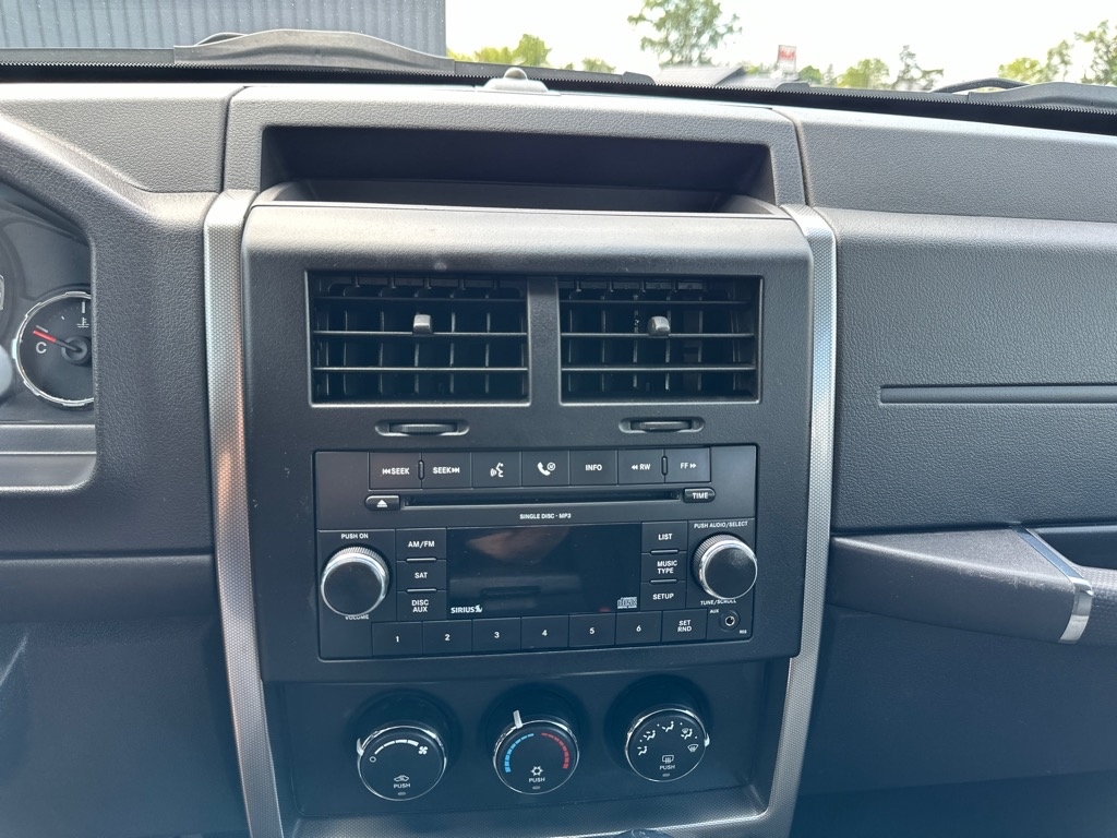 Jeep Liberty RWD 4dr Sport 2009