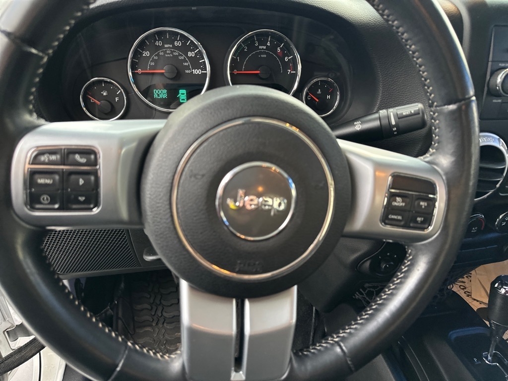 Jeep Wrangler Unlimited 4WD 4dr Freedom Edition *Ltd Avail* 2015 Jeep Wrangler Unlimited 4WD 4dr Freedom Edition *Ltd Avail* 2015