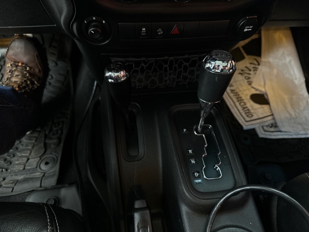 Jeep Wrangler Unlimited 4WD 4dr Freedom Edition *Ltd Avail* 2015 Jeep Wrangler Unlimited 4WD 4dr Freedom Edition *Ltd Avail* 2015