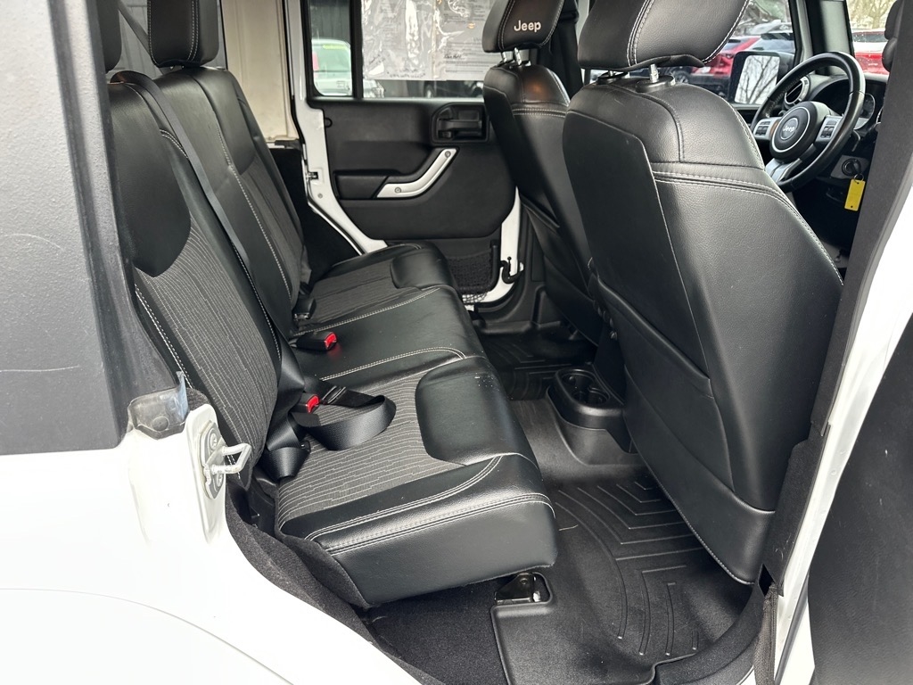 Jeep Wrangler Unlimited 4WD 4dr Freedom Edition *Ltd Avail* 2015