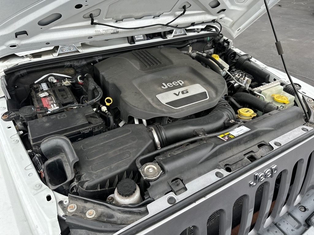 Jeep Wrangler Unlimited 4WD 4dr Freedom Edition *Ltd Avail* 2015