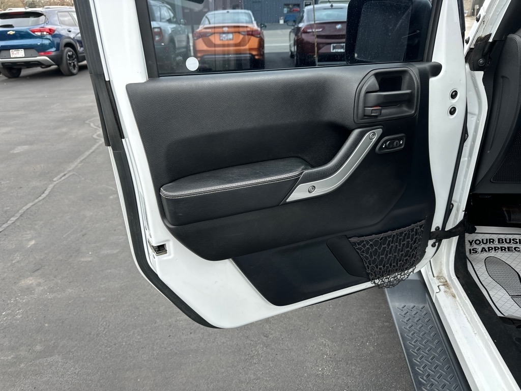 Jeep Wrangler Unlimited 4WD 4dr Freedom Edition *Ltd Avail* 2015