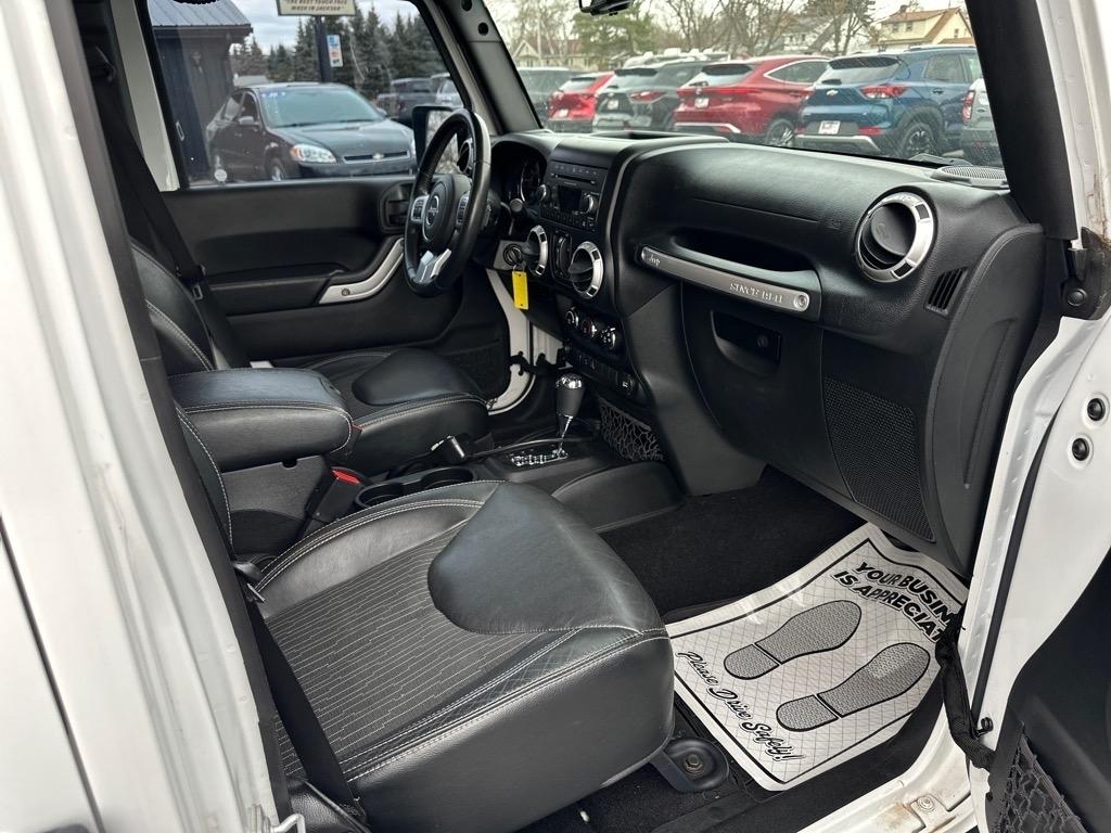 Jeep Wrangler Unlimited 4WD 4dr Freedom Edition *Ltd Avail* 2015